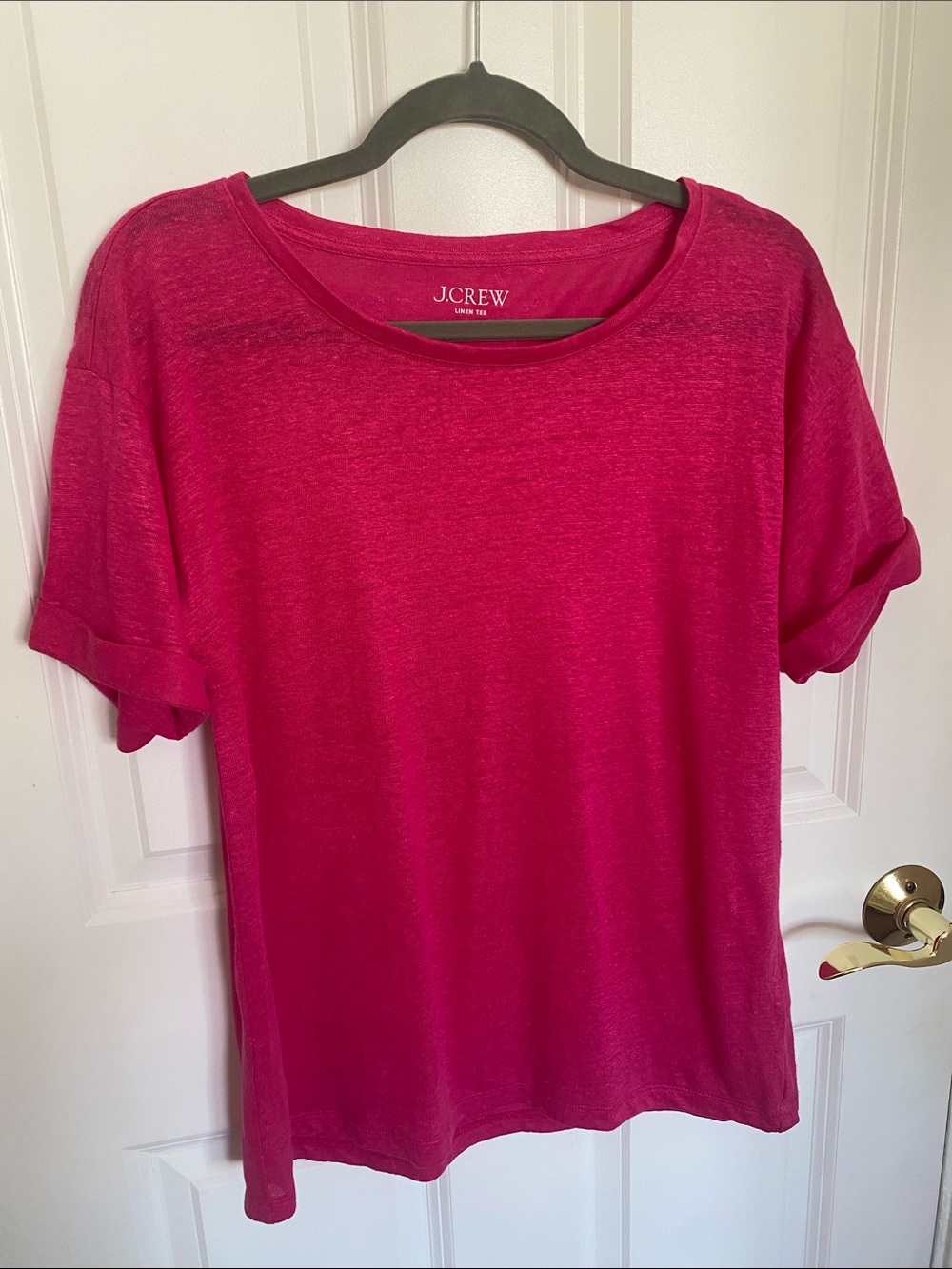 J. Crew Linen Women’s Relaxed Short-Sleeve Tee with Roll Cuffs in Fuchsia Size S